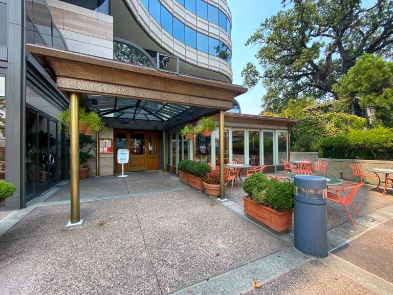 What’s going on with Scott’s Seafood in Walnut Creek? Beyond the Creek