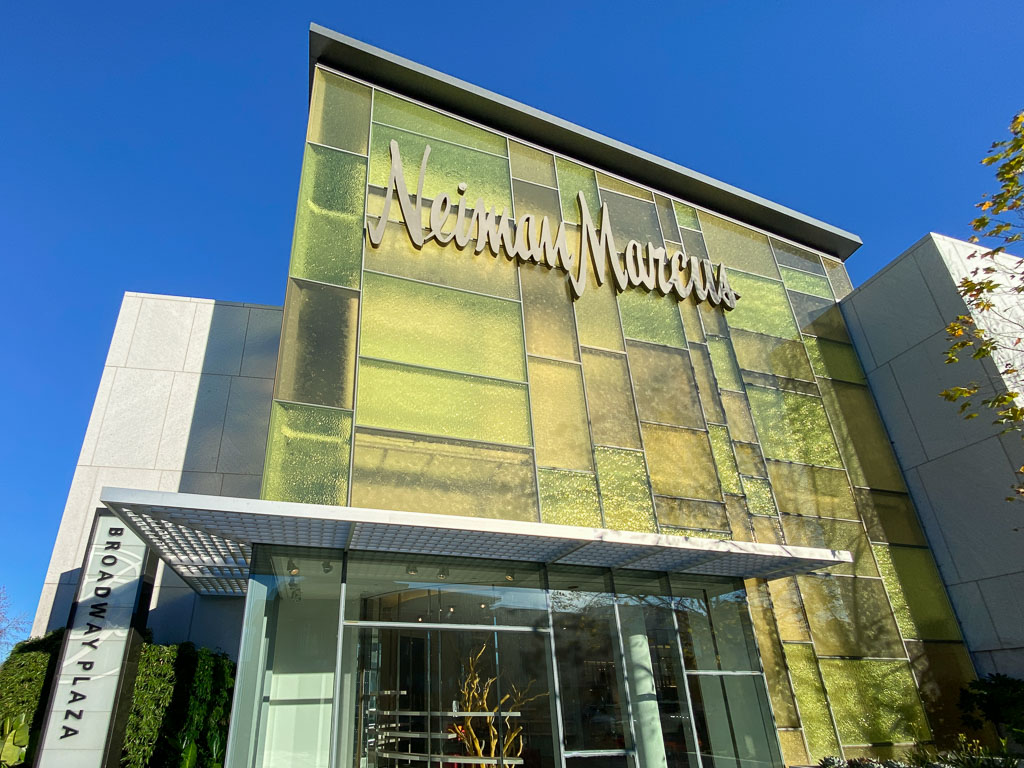 Neiman Marcus, Fashion Island, Newport Beach / Charles Sparks + Company