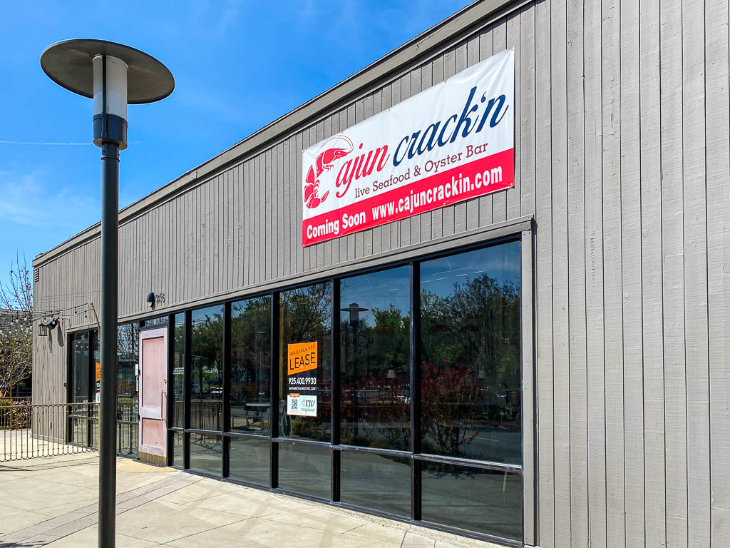 Cajun Crack’n Live Seafood & Oyster Bar Coming Soon to Willows Shopping Center in Concord