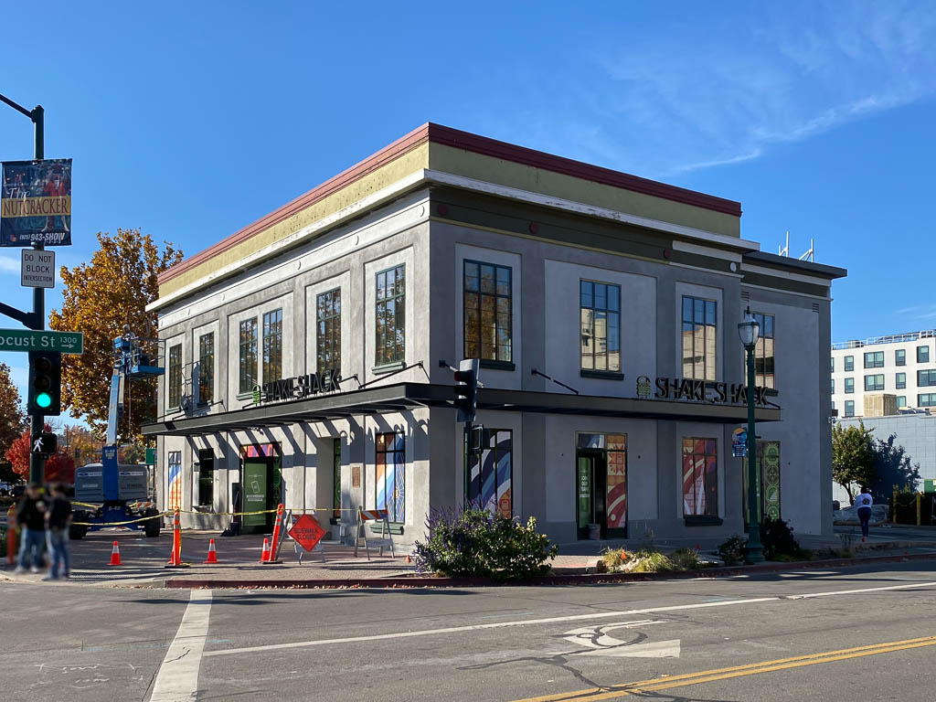 Shake Shack sets date for Victoria Gardens grand opening, Monday, March 13  – Daily Bulletin