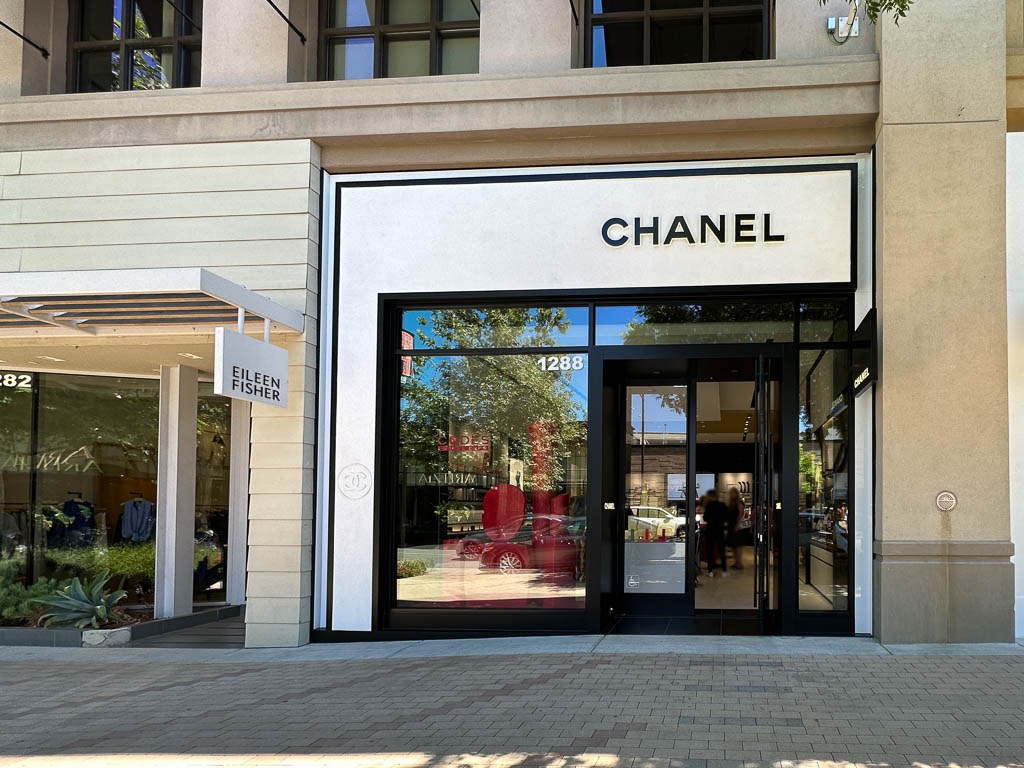 Chanel Opens at Broadway Plaza in Walnut Creek – Beyond the Creek